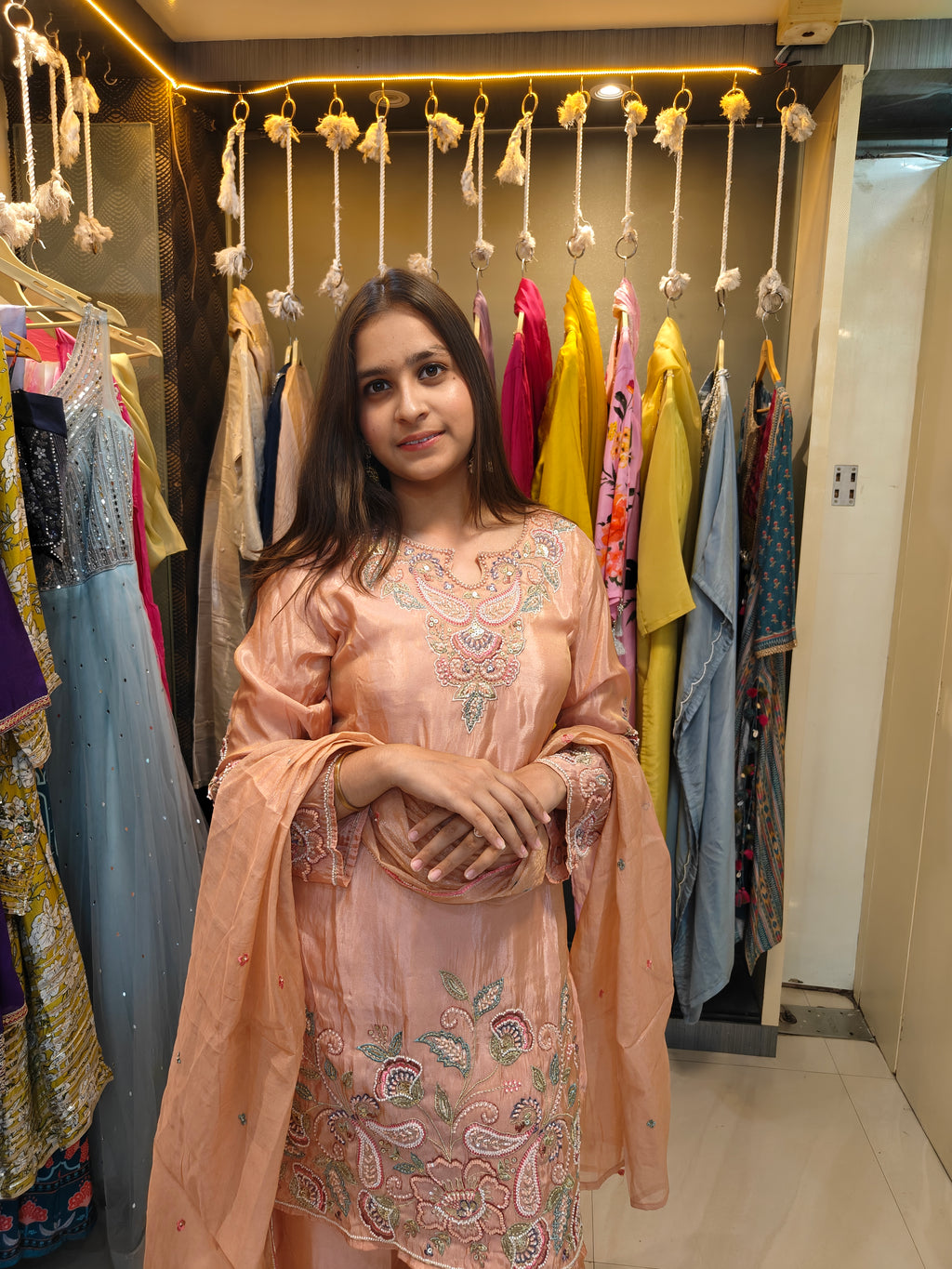Scalloped organza dupatta detail in peach tissue palazzo set