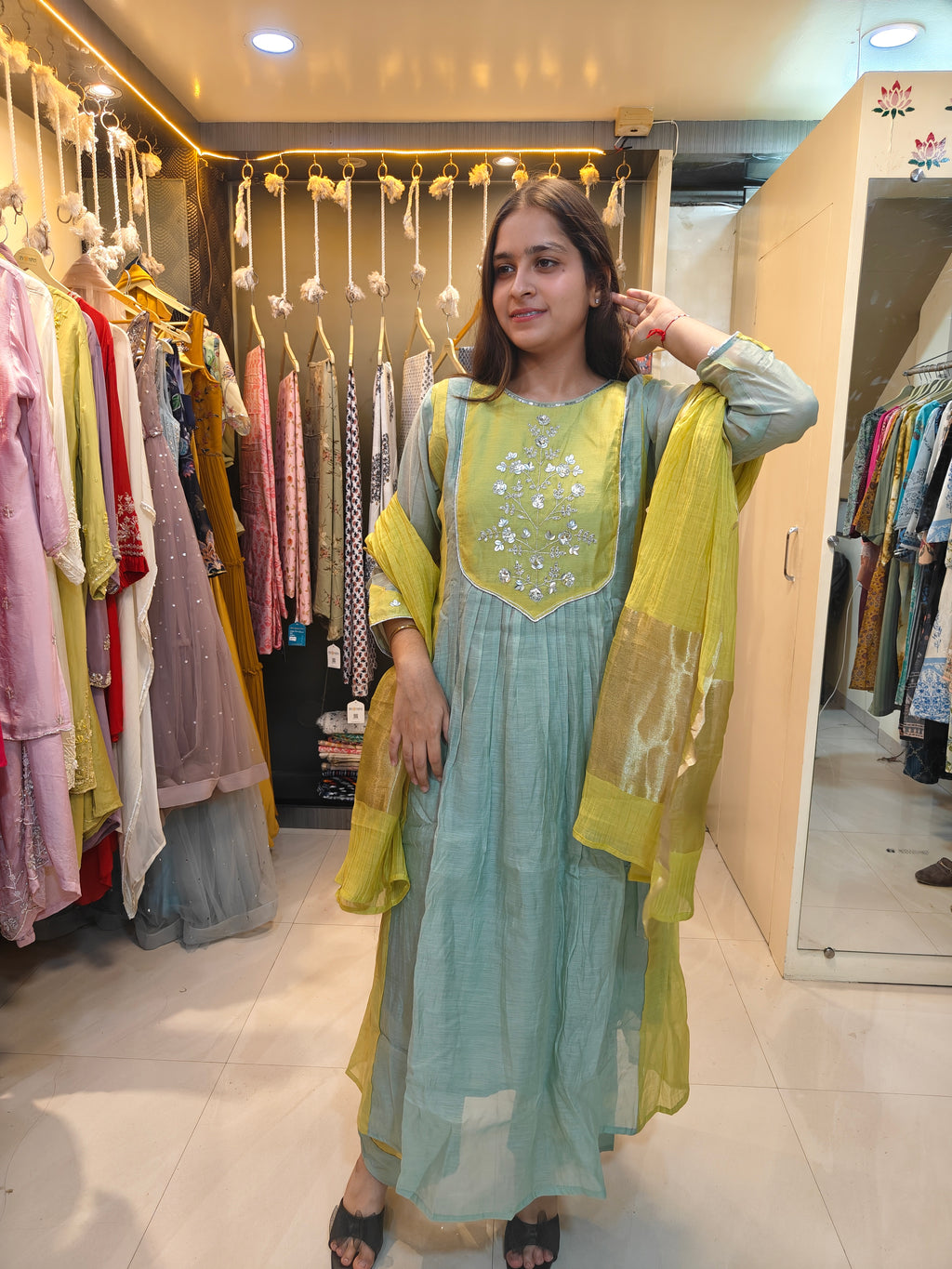 Sage & Lime Dual-Tone Mul Chanderi Handwork Suit Set