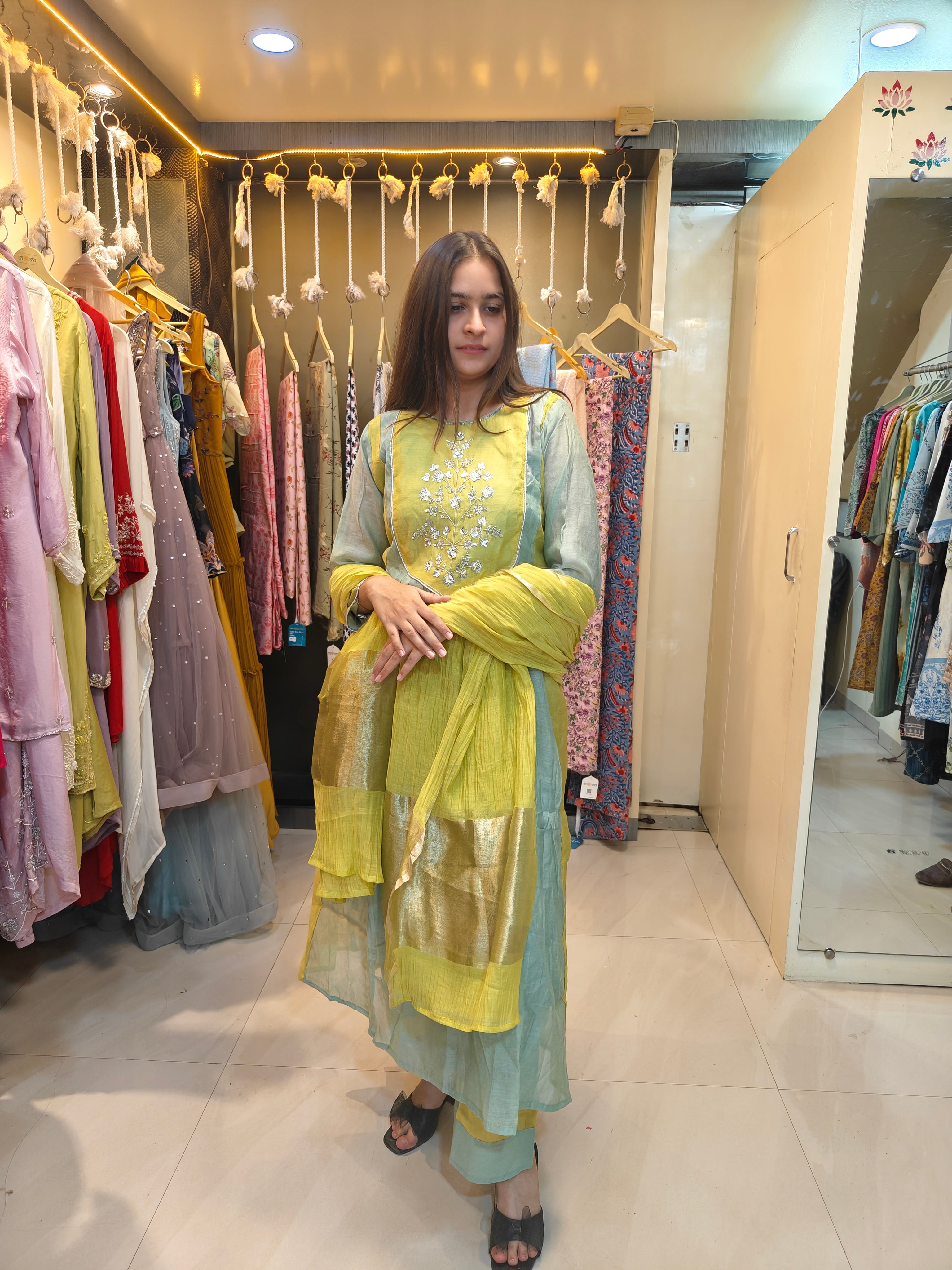 Sage & Lime Dual-Tone Mul Chanderi Handwork Suit Set