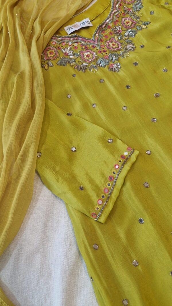 Chinnon Handwork Kurta , Pant  And  Duppata Set .